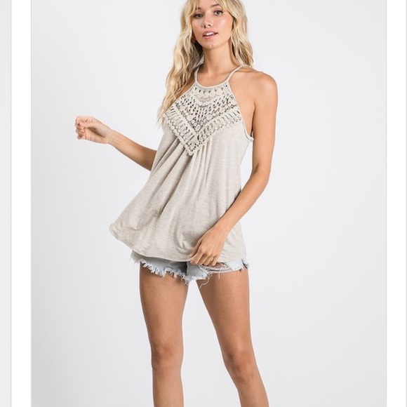 ❌SOLD OUT❌🔆CROCHET LACE DETAIL KEYHOLE TANK - Picture 4 of 4